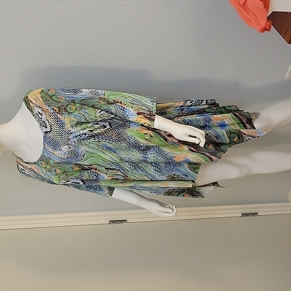 LA MODA BEACH Fairycore Peacock Assymetric Handkerchief Sharkbite Blouse Medium - Picture 2 of 9